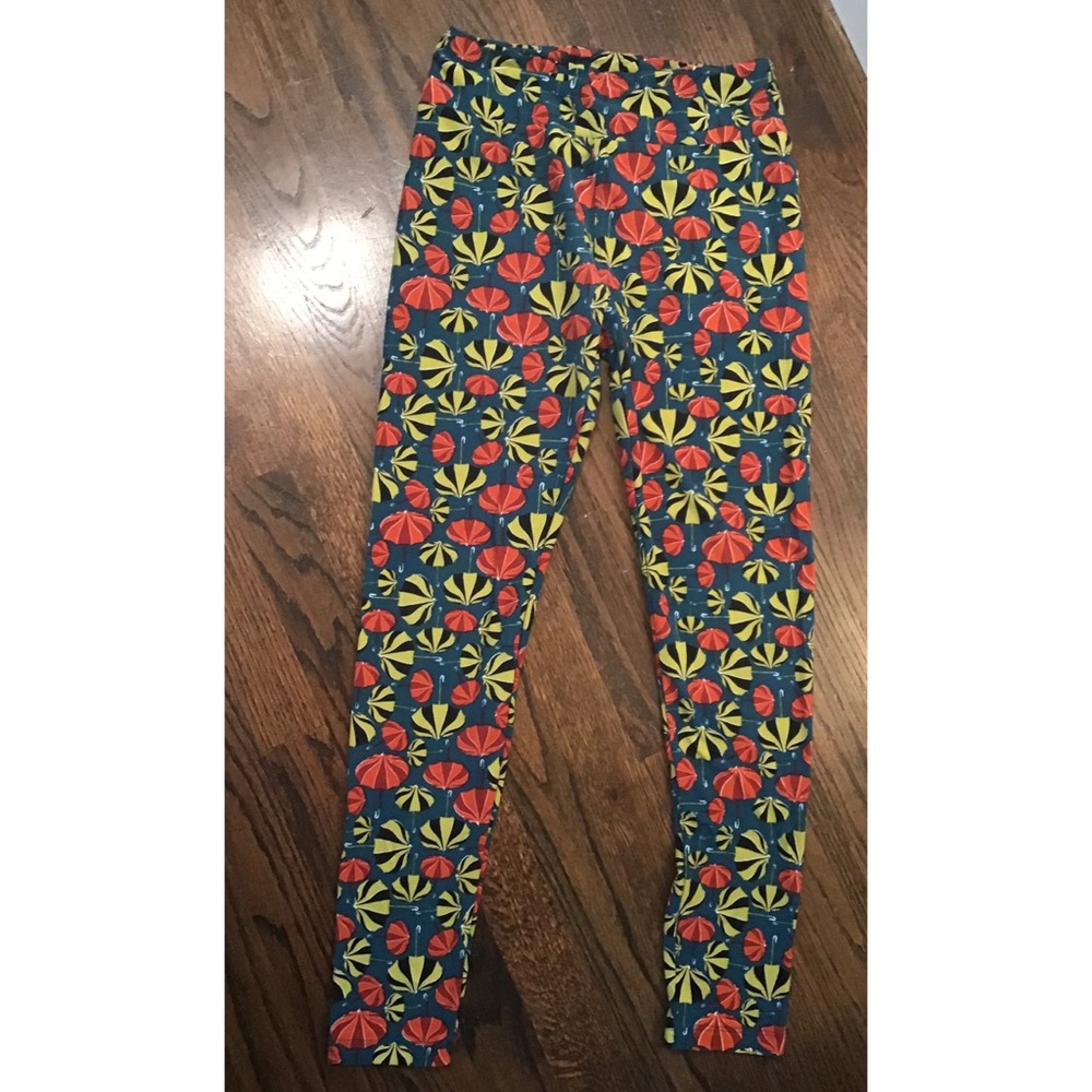 LuLaRoe One Size Leggings Umbrellas